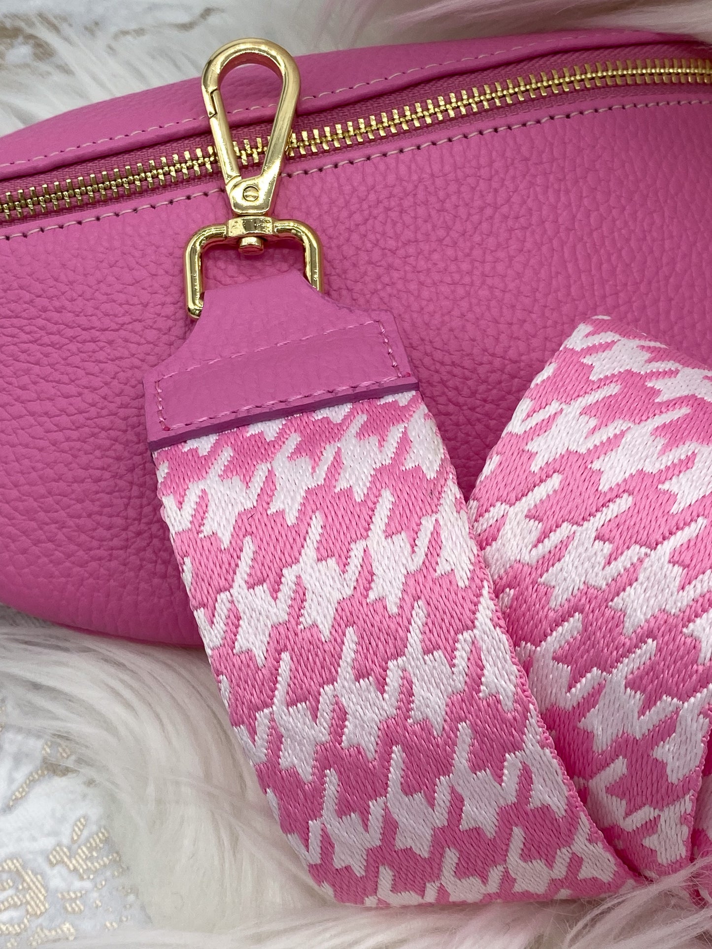 TASCHENGURT PINK HAHNENTRITT