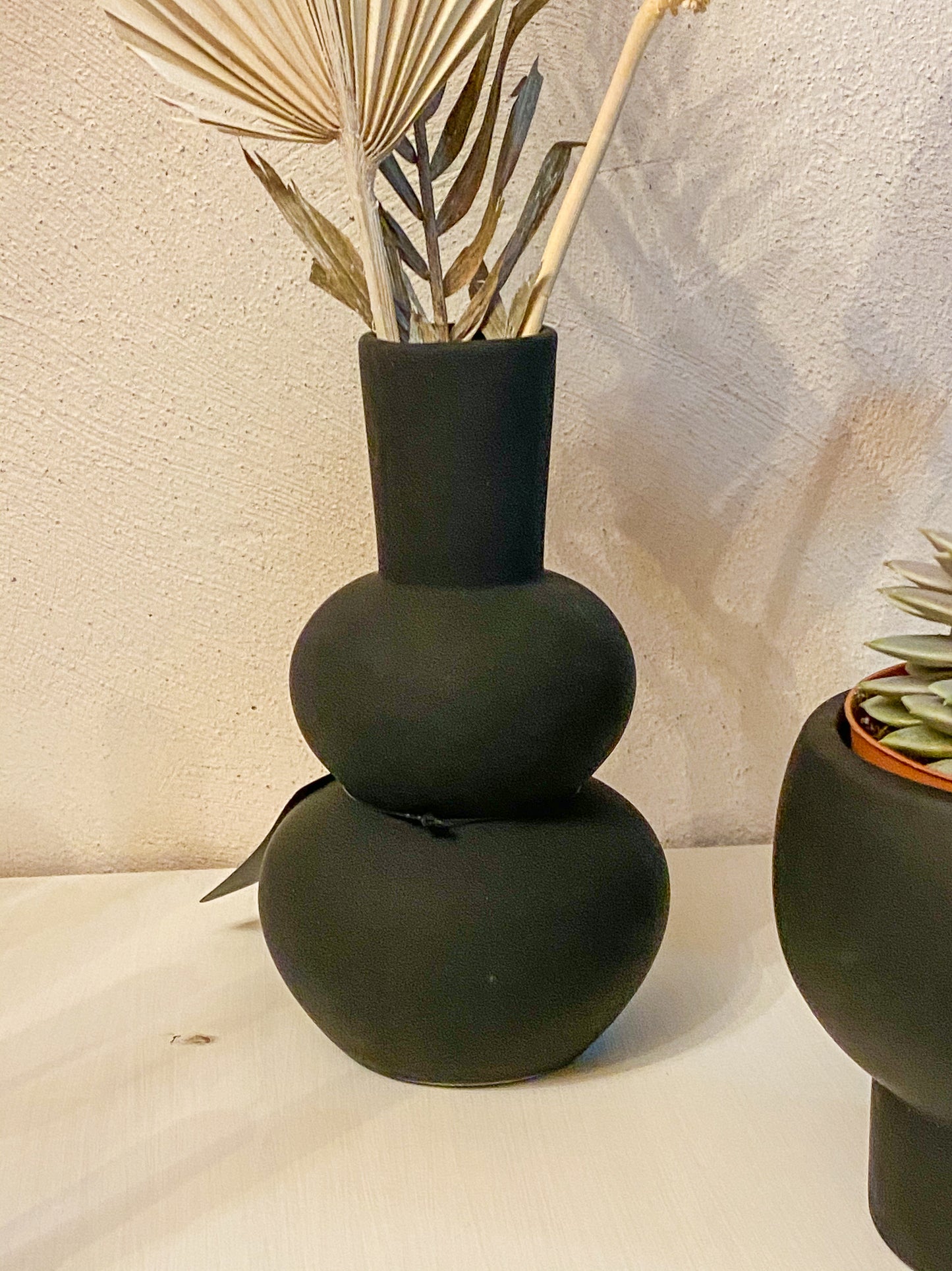 GUSTA VASE SCHWARZ