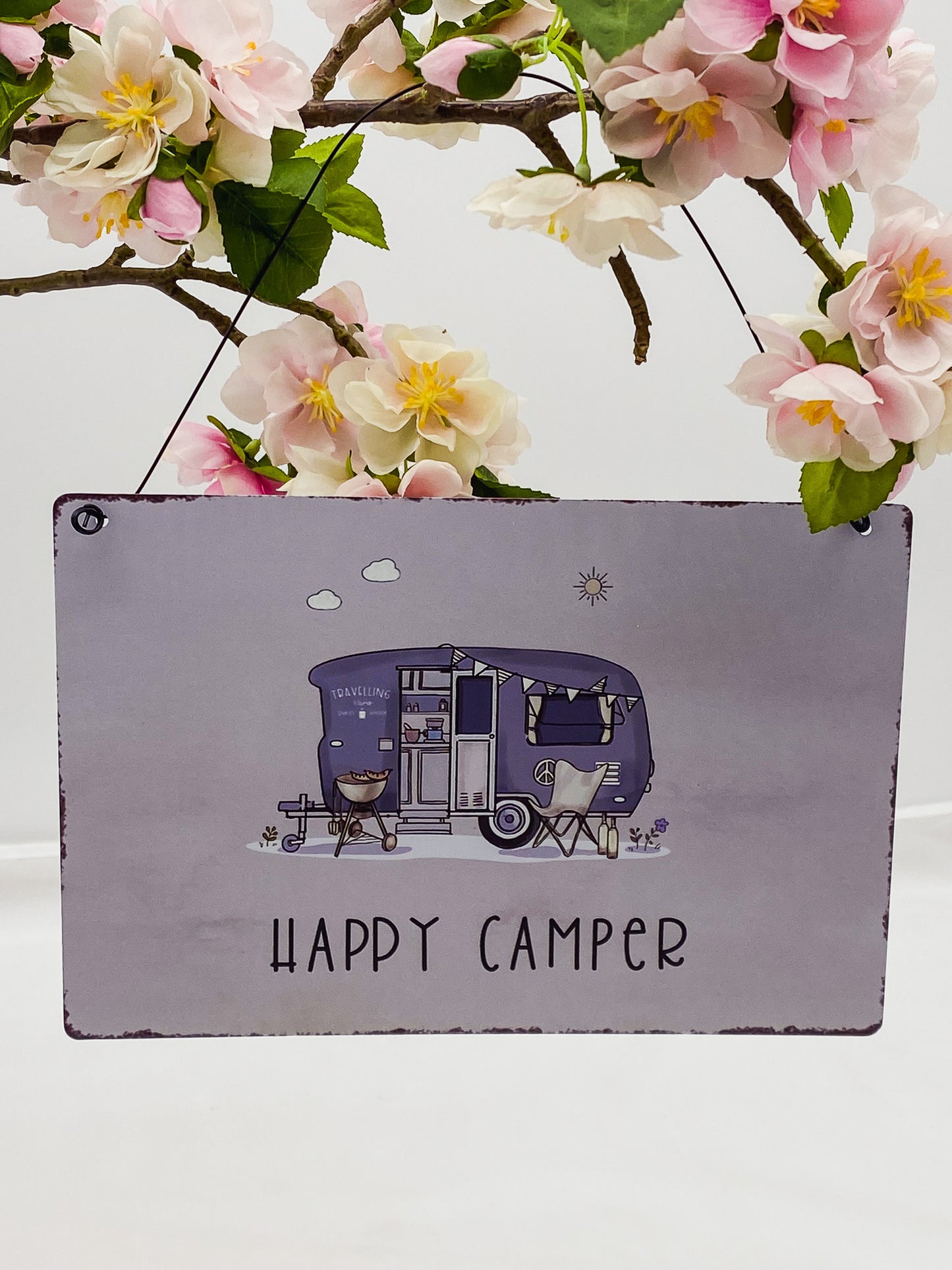 BOLTZE DESIGN SCHILD HAPPY CAMPER