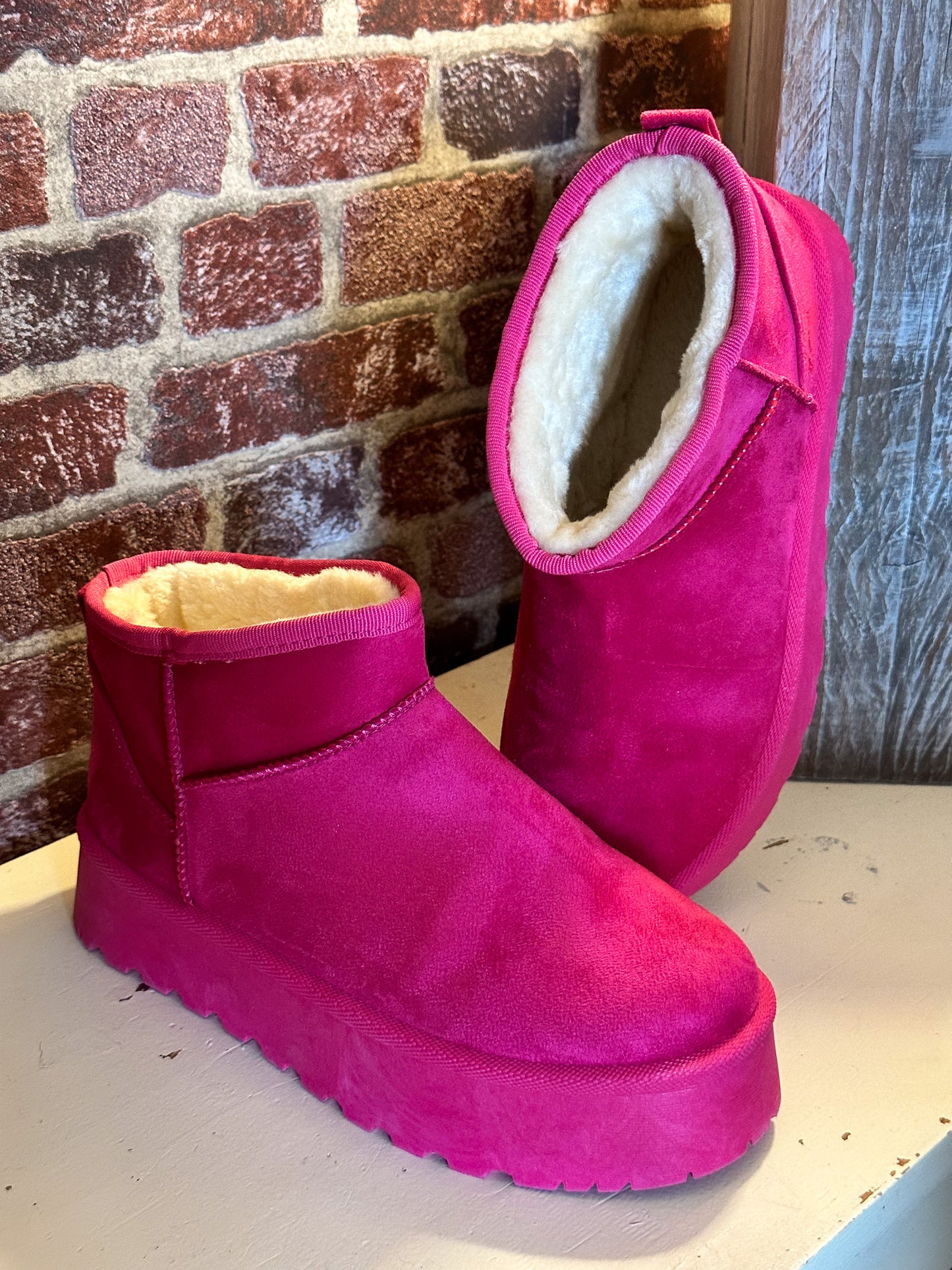 PLATEAU BOOTS PINK FLAUSCHIG