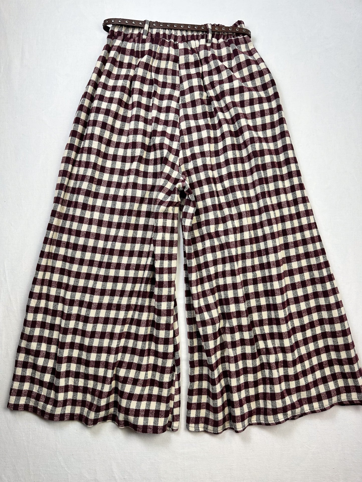 EXTRA WEITE HOSE KAROS WEINROT