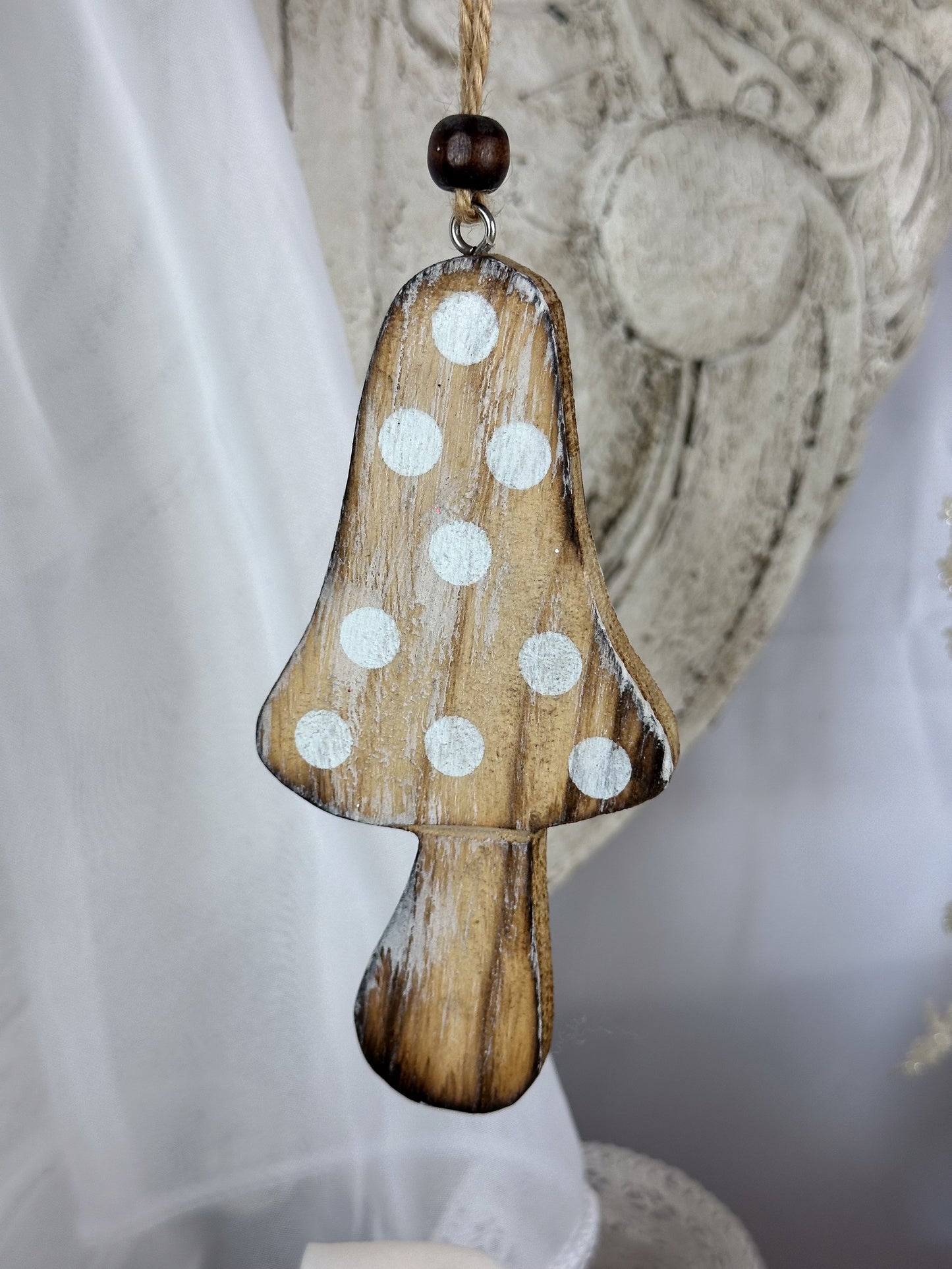 BAUMSCHMUCK PILZ HOLZ