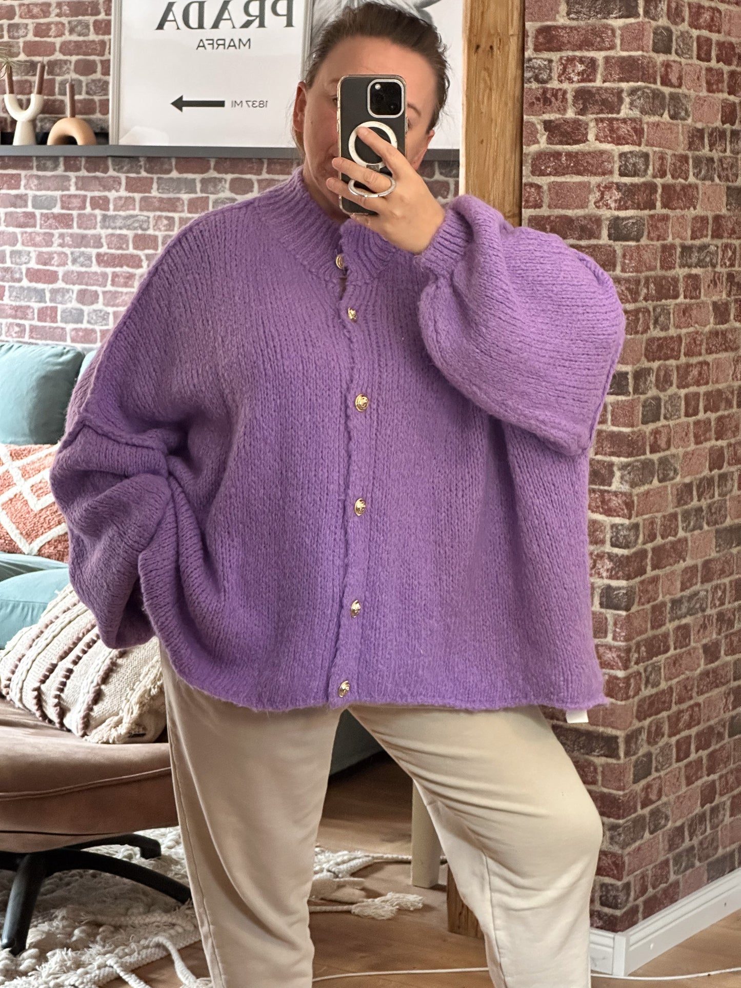 ULTRA OVERSIZE KUSCHELPULLI MIONI