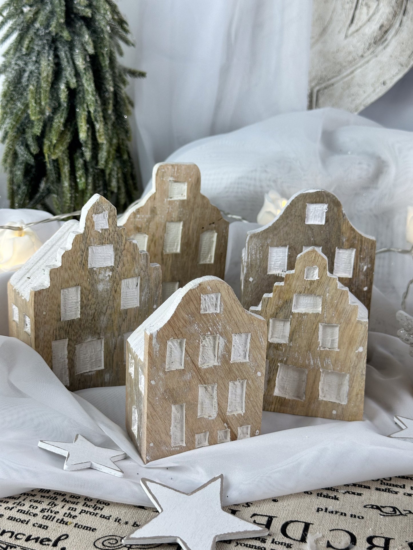 AMSTERDAMER HAUS AUS HOLZ 1