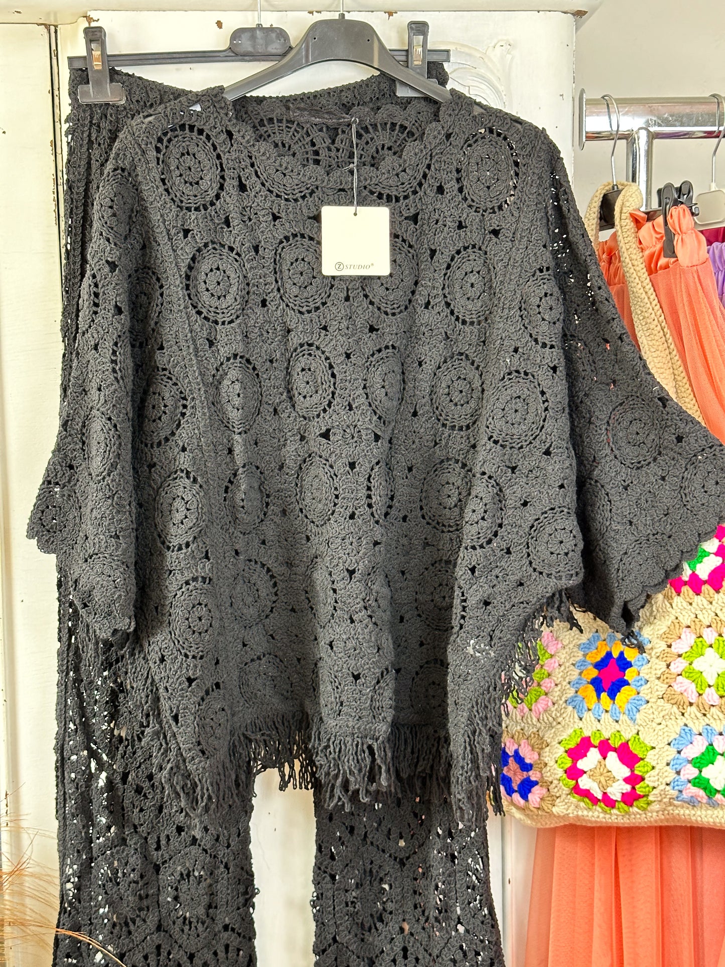 BOHO HÄKEL T-SHIRT MINA CROCHET SCHWARZ