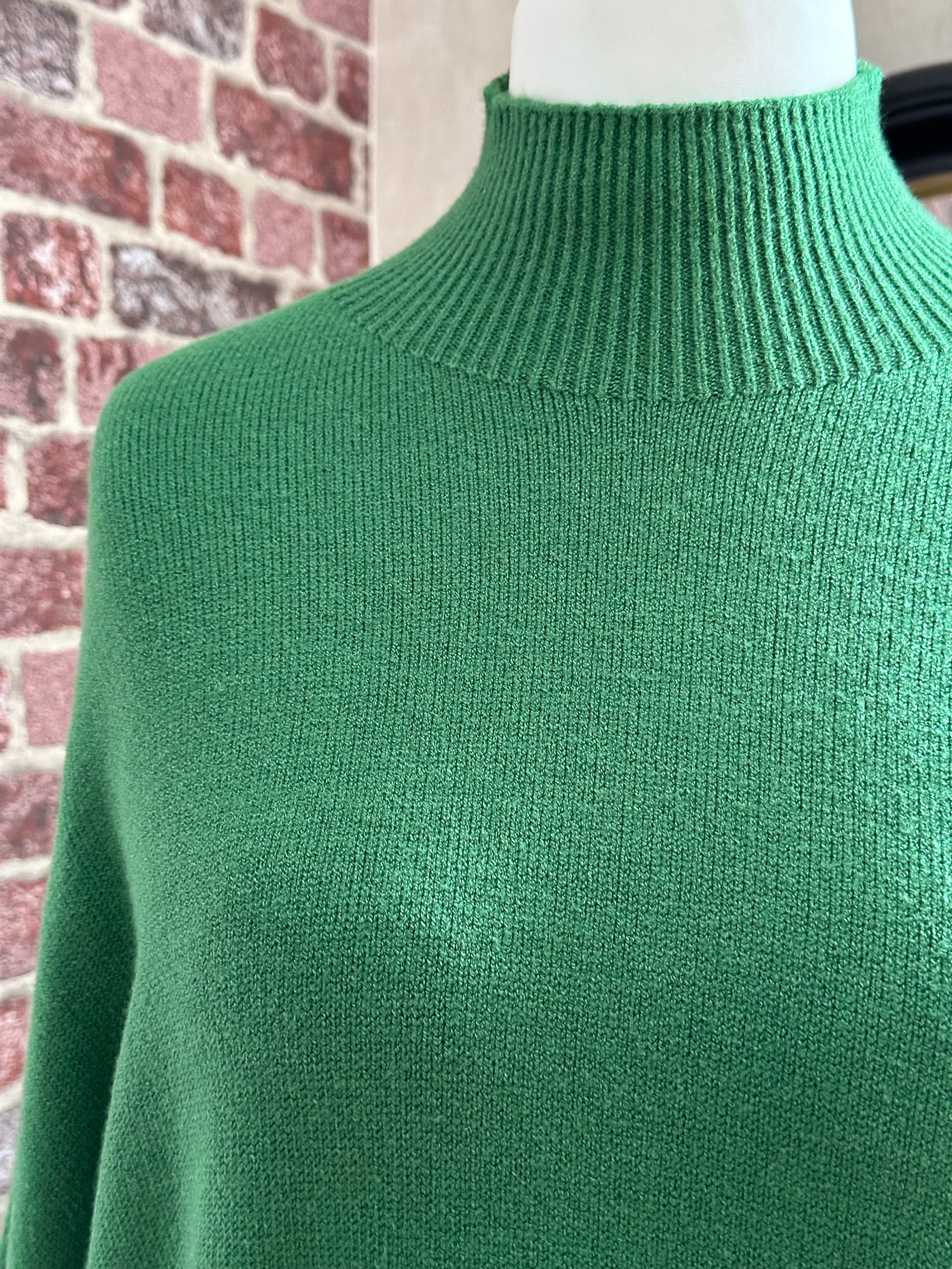 FEINSTRICK LONGPULLOVER BONNY GRÜN