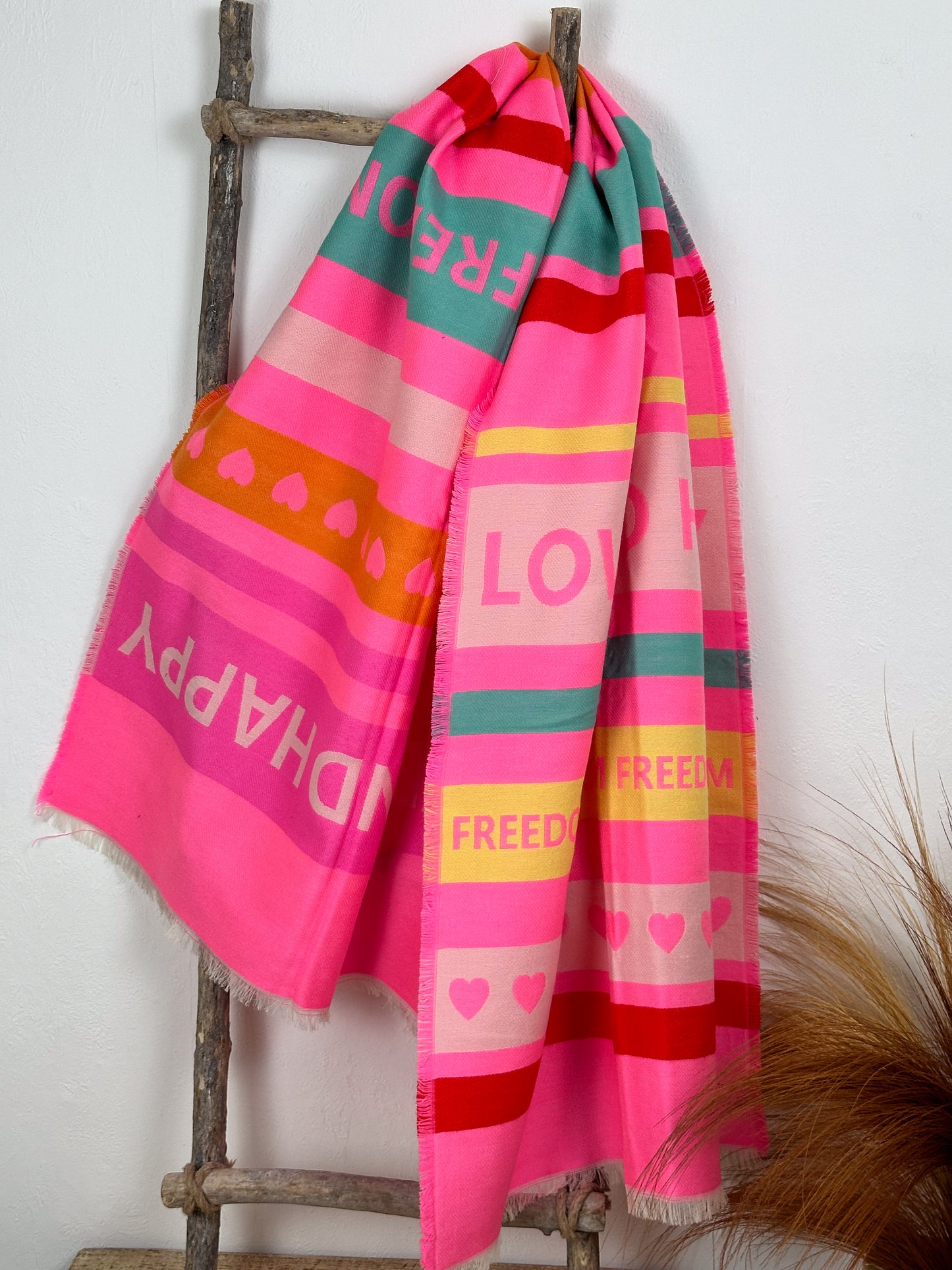 SCHAL FREEDOM LOVE AND HAPPY