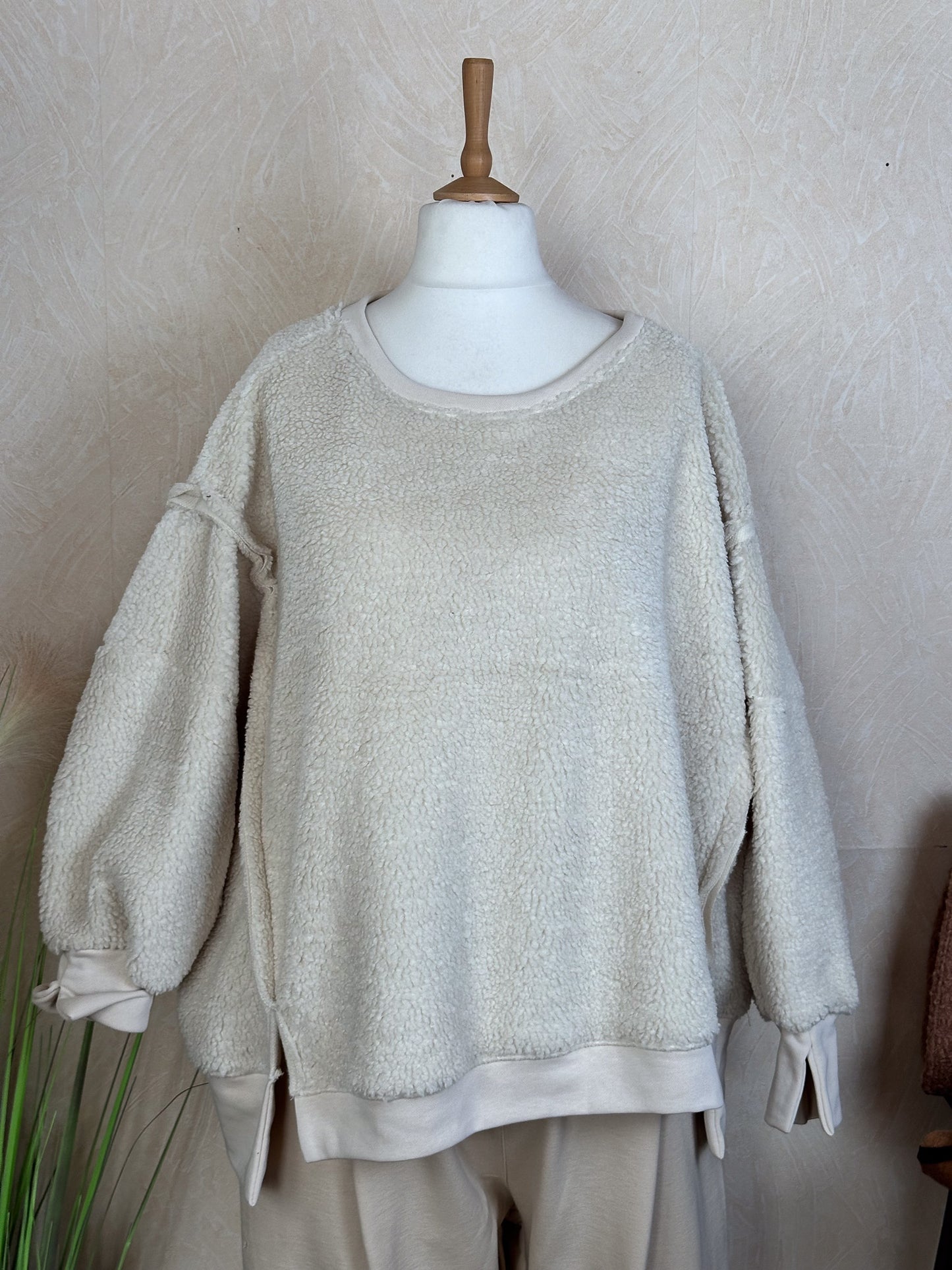 OVERSIZE KUSCHELFELL PULLOVER EMELY