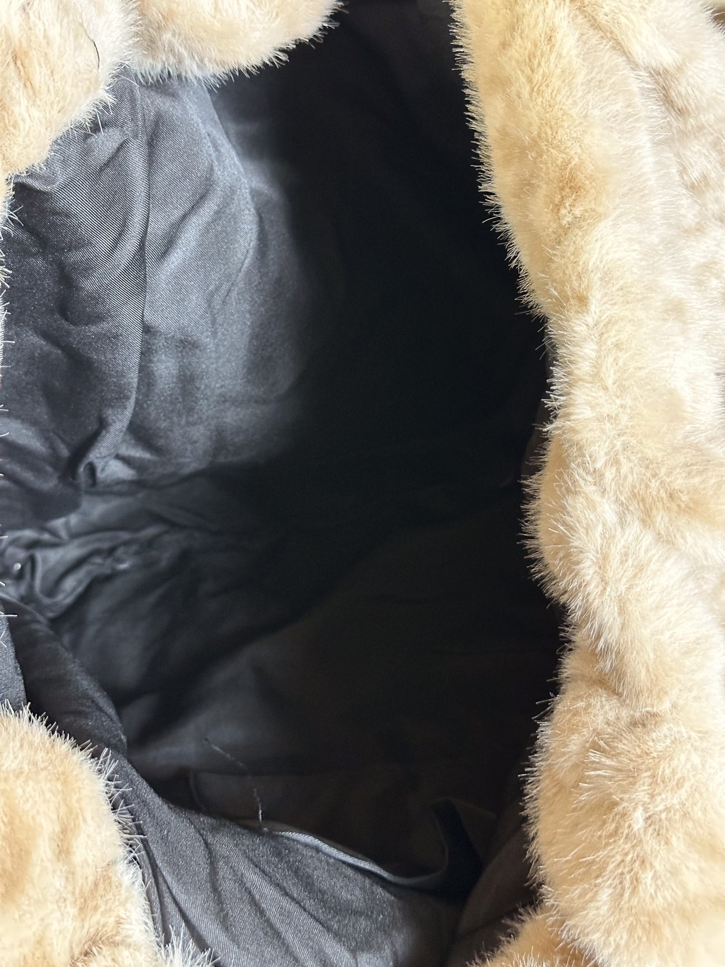 KLEINE FELLTASCHE LEO BEIGE