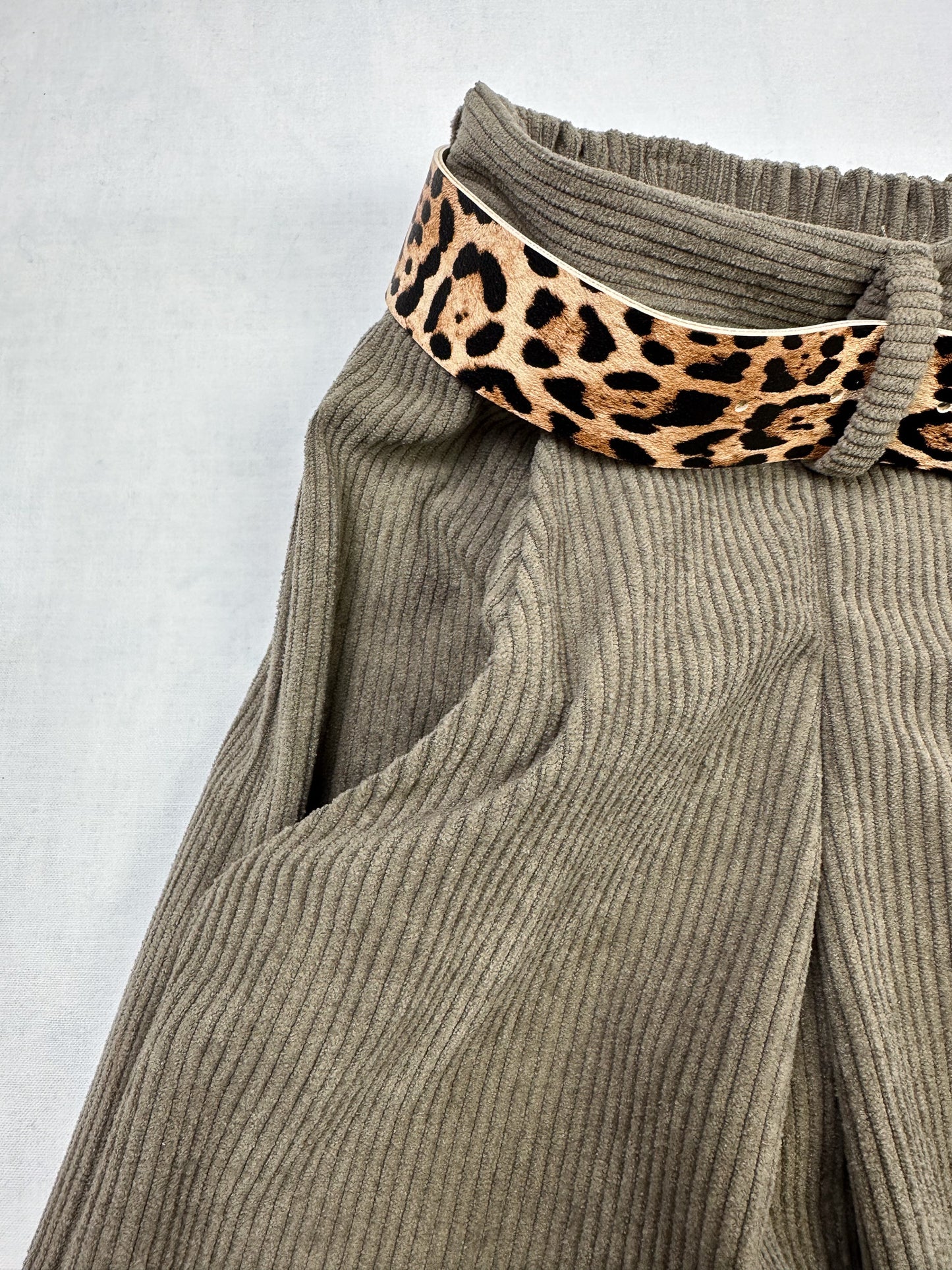 WEITE HOSE CORD TAUPE