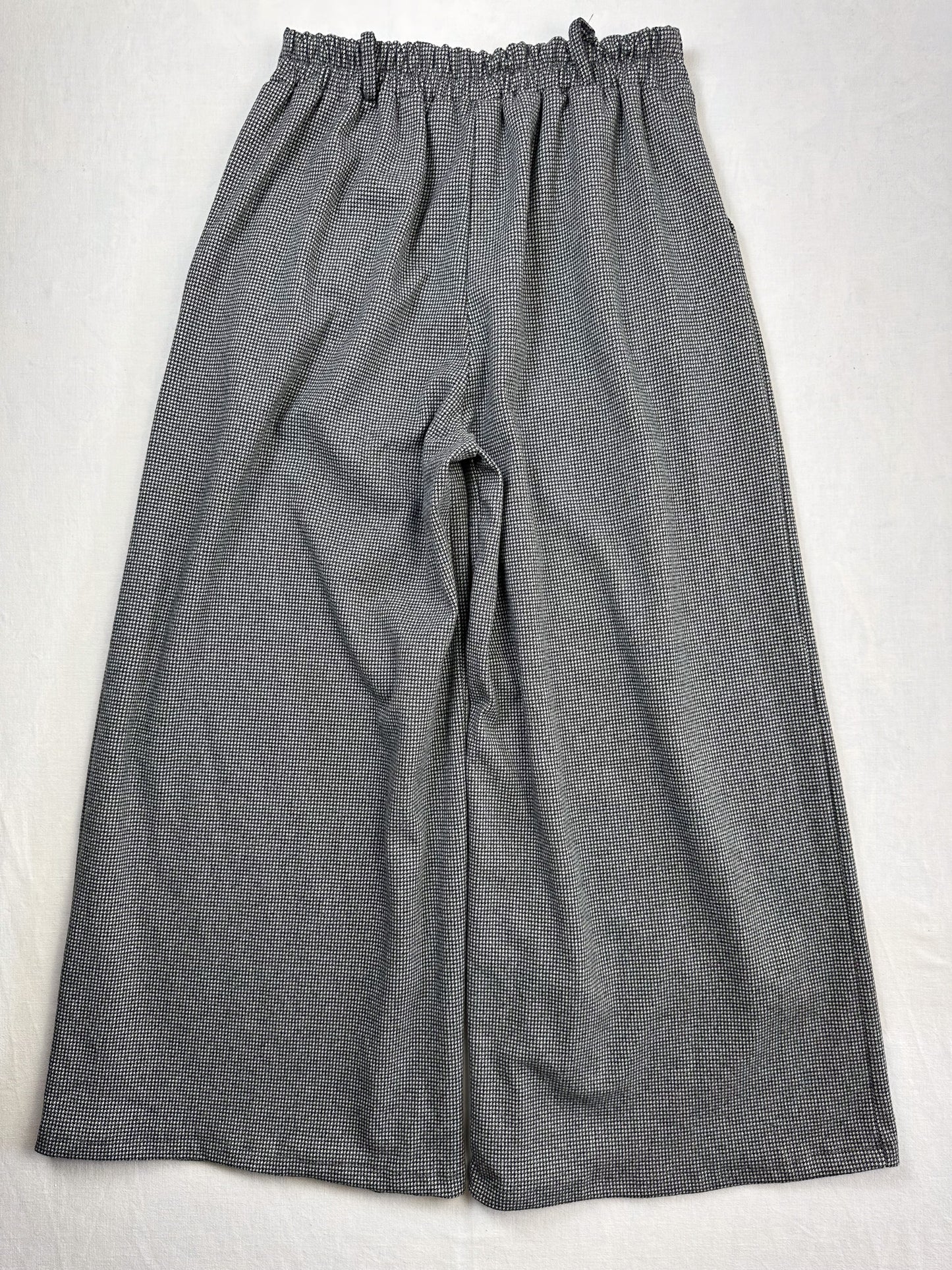 WEITE HOSE FEINKARIERT GRAU XUNA