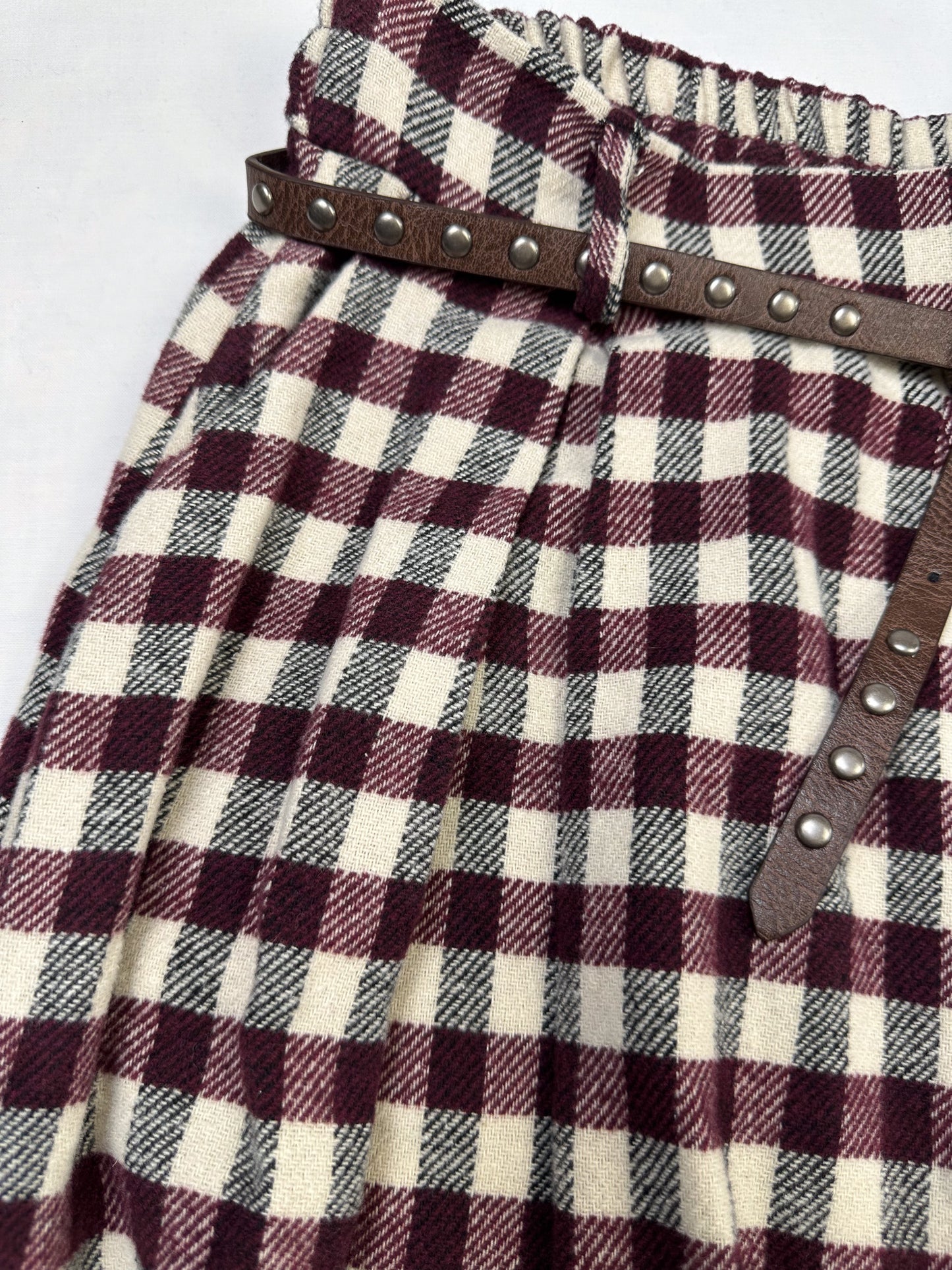 EXTRA WEITE HOSE KAROS WEINROT