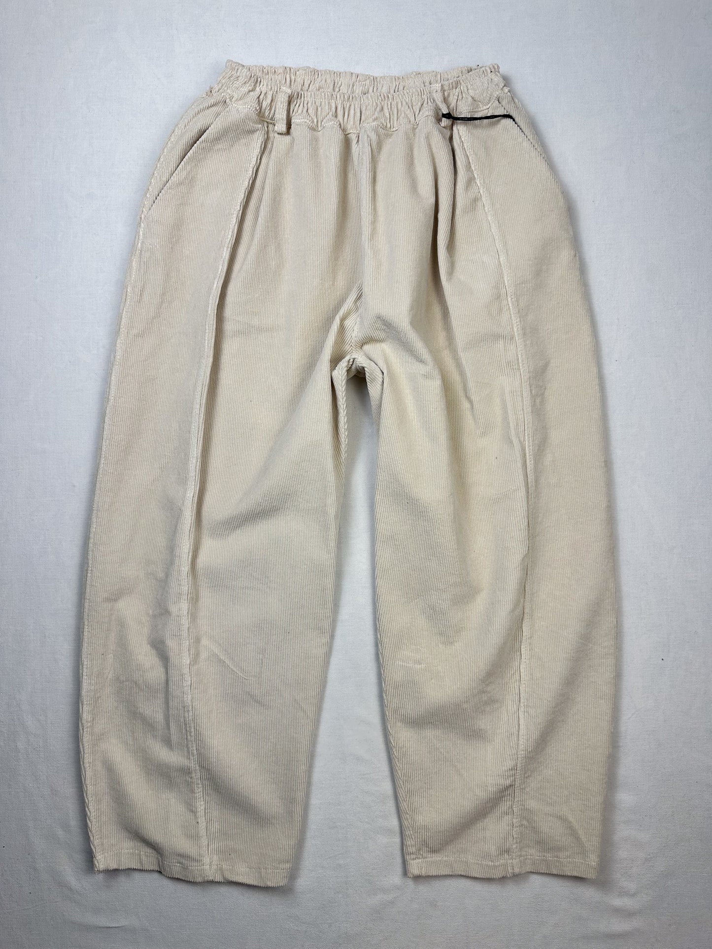 BARREL FEINCORD HOSE BEIGE