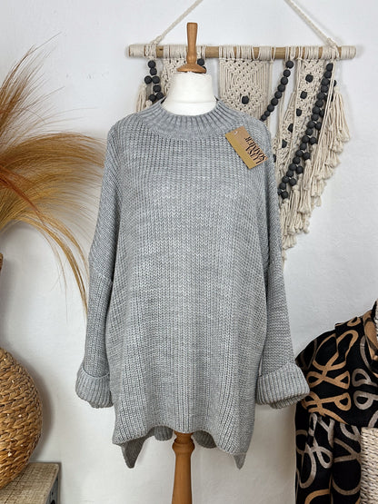 VOKUHILA OVERSIZED PULLOVER MIT SCHLITZ