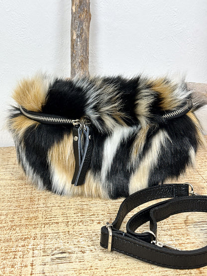 LANGHAAR FELL BAUCHTASCHE KUH