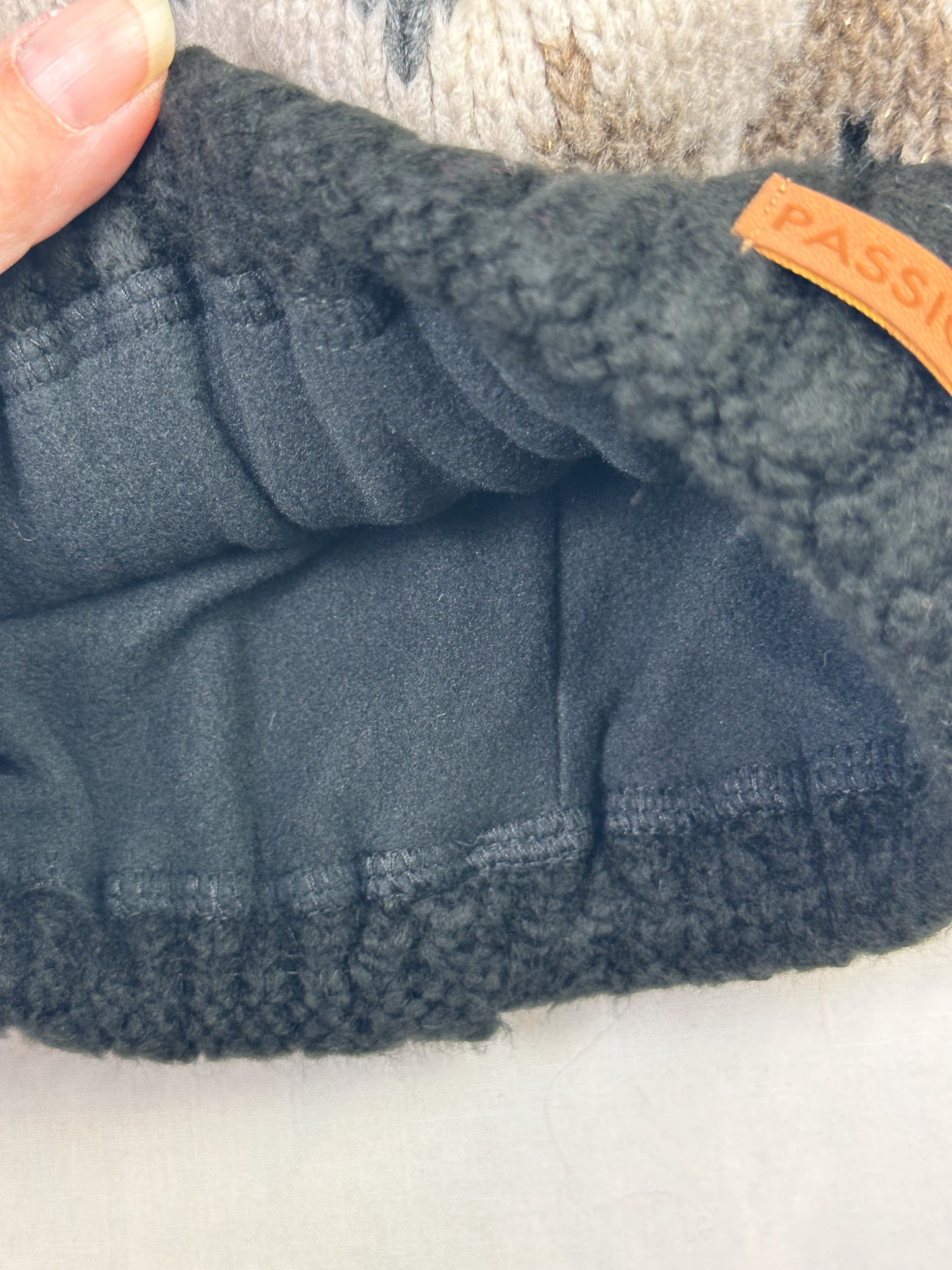 MÜTZE MIT BOMMEL NORWEGER