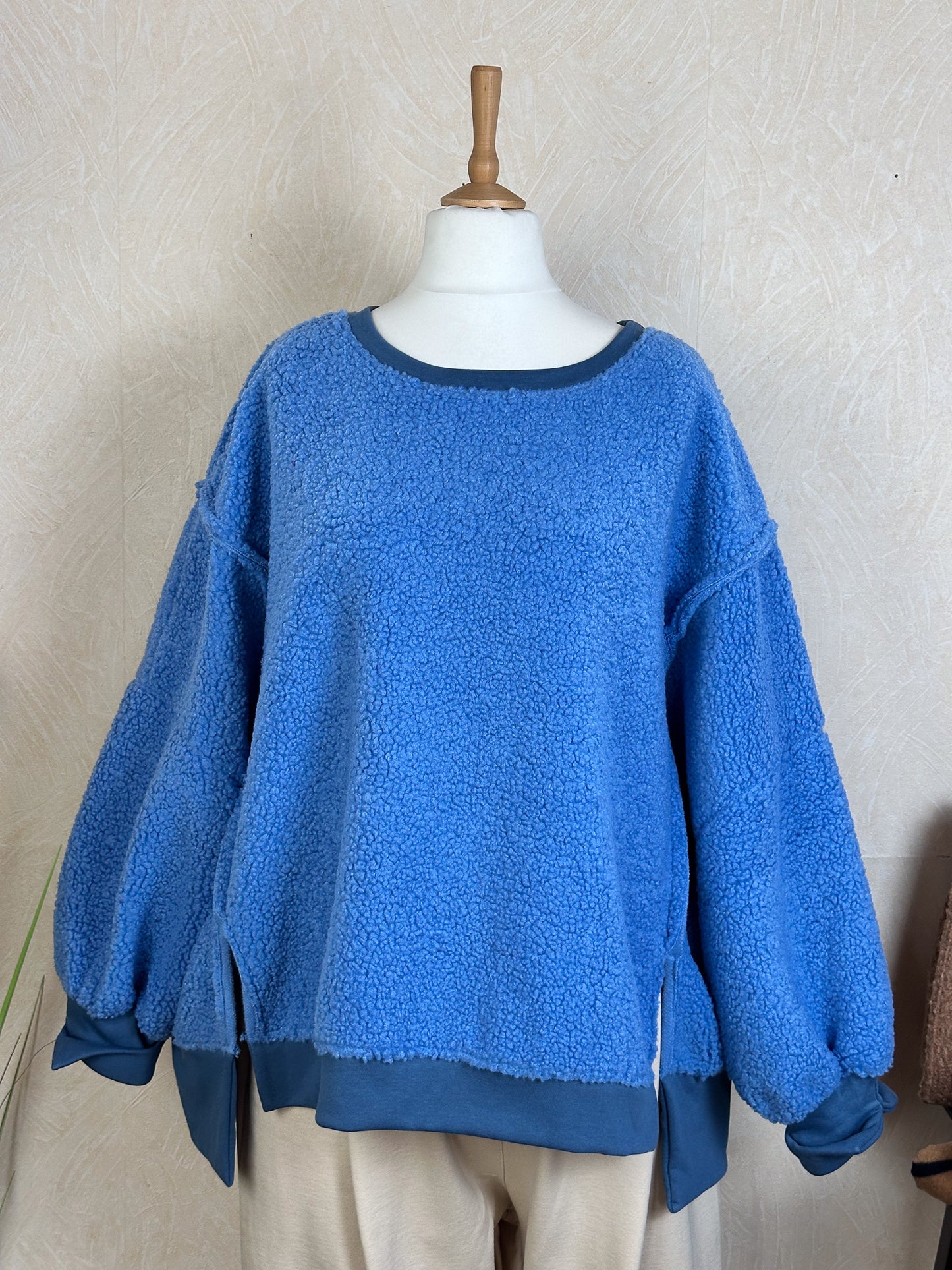 OVERSIZE KUSCHELFELL PULLOVER EMELY