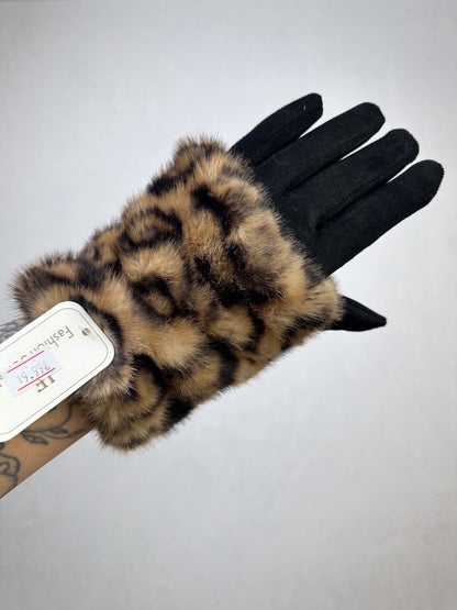 HANDSCHUHE MIT LEO STULPE