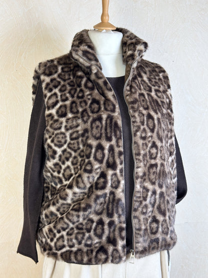 WESTE KUNSTFELL MIT LEO MUSTER